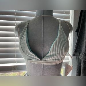 BNWT REVIBE BY DIPPIN DAISY'S BIKINI TOP BABY BLUE VELVET XL